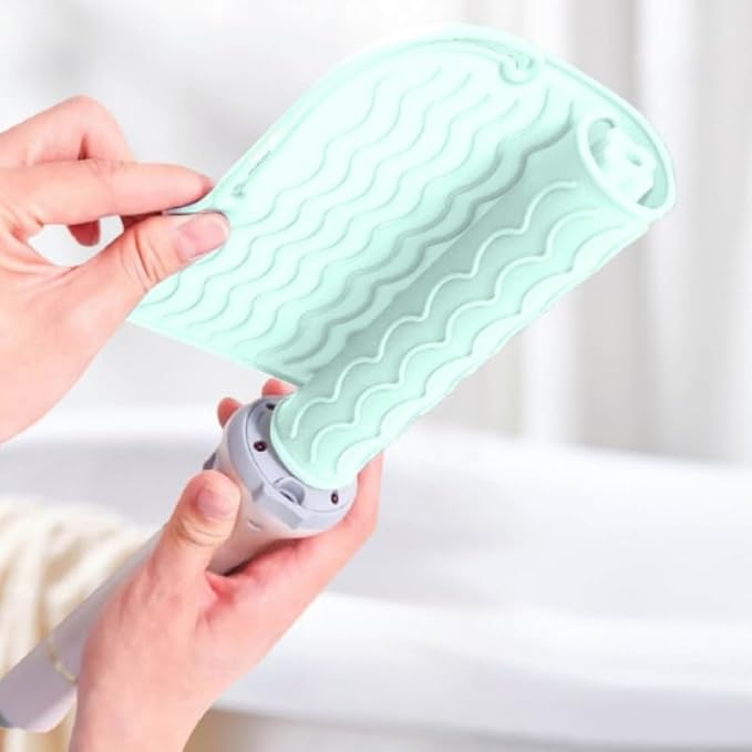 Silicone Hot Tool Mat – 2-Pack Heat-Resistant Pads for Flat Irons, Curling Wands & Hair Dryers, 8.6″ × 6.3″ Anti-Slip, Up to 480 °F Protection – White & Mint Green