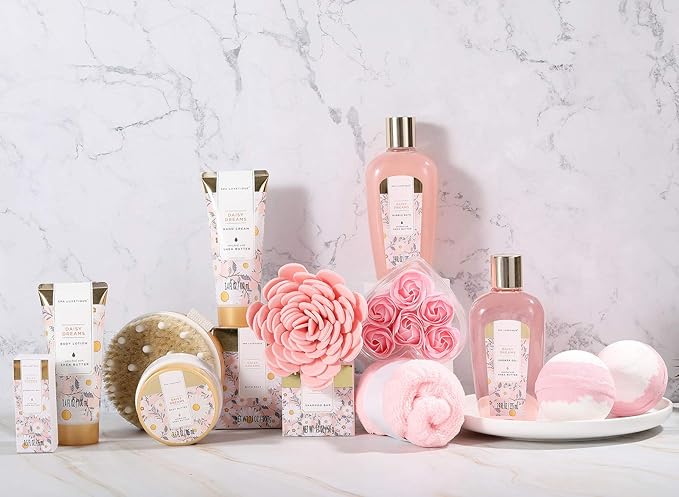 Spa Luxetique Gift Baskets for Women, Dasiy Dream Scented 15pcs Bath Gift Sets with Shower Gel, Hand Cream and Tote Bag, Mother's Day Gifts for Mom