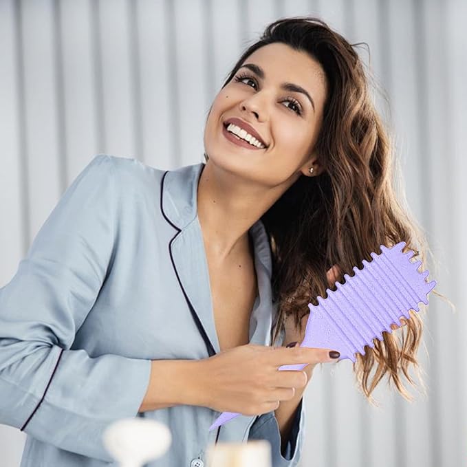 Curl Defining Brush, 1 PCS Curly Hair Brush, Brush for Curly Hair, for Combing and Shaping Men's and Women's Curls to Reduce Pulling (Purple)