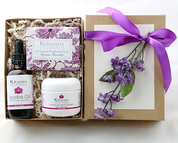Lavender Organic Handmade Bath and Body Gift Set - by Keomi Naturals - WONDERFUL CHRISTMAS GIFT -Pamper Them with All Natural Luxury - Beautifully Packaged Ready to Give
